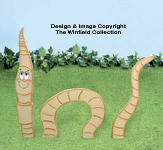 Giant Garden Worm Woodcraft Pattern(F)